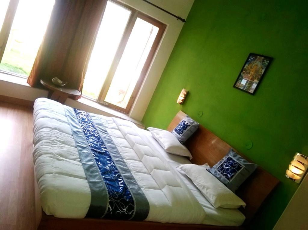 Tatva Bir Tents And Hotel Kangar Exterior photo