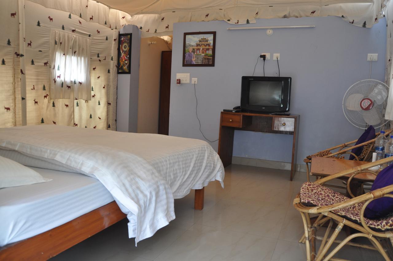 Tatva Bir Tents And Hotel Kangar Exterior photo