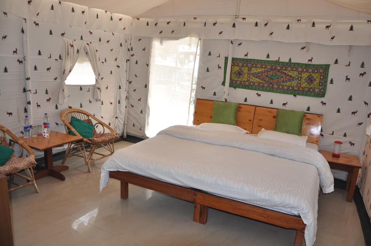 Tatva Bir Tents And Hotel Kangar Exterior photo