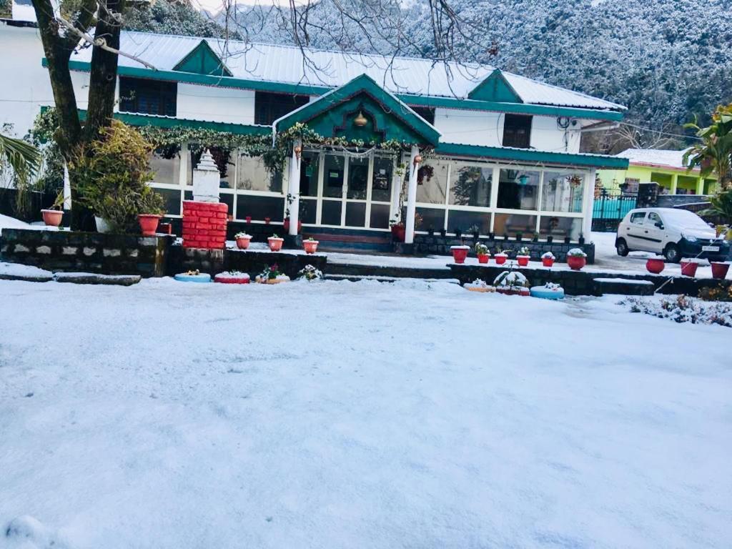 Tatva Bir Tents And Hotel Kangar Exterior photo